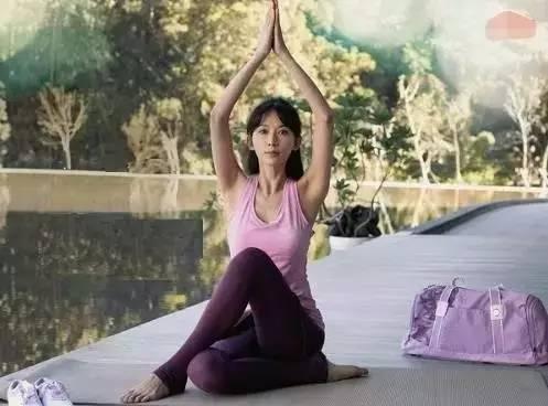 国产女个人瑜伽视频,跟随国产女教练，解锁身心和谐之道